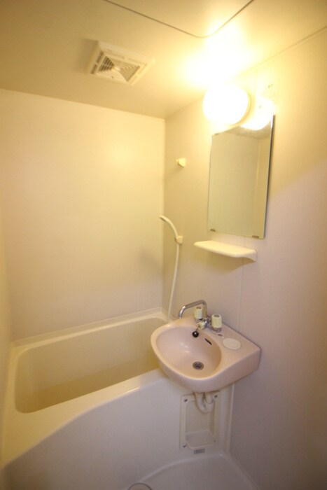 物件内観写真10　(バス／シャワールーム等)