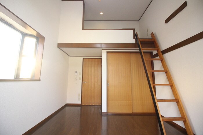 物件内観写真14　(居室)