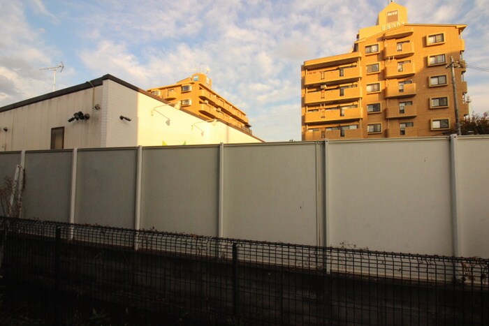 物件内観写真19　(室内からの展望)