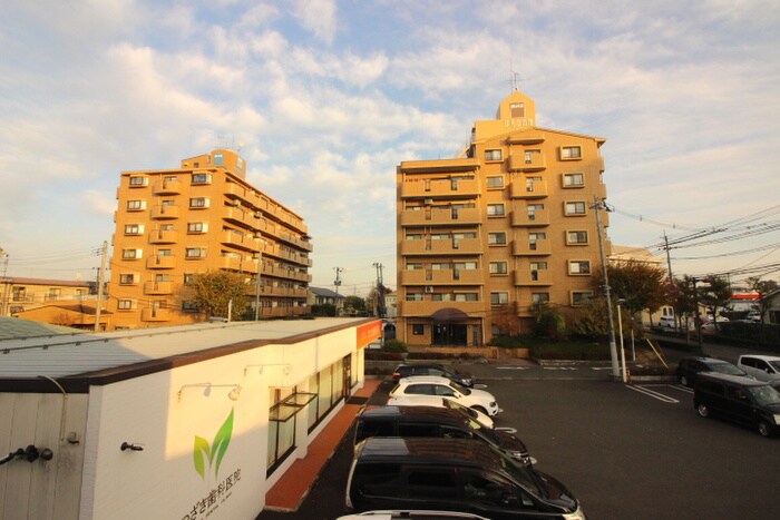 物件内観写真20　(室内からの展望)