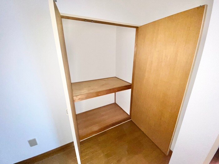 物件内観写真10　(収納)