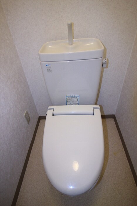 物件内観写真9　(トイレ)