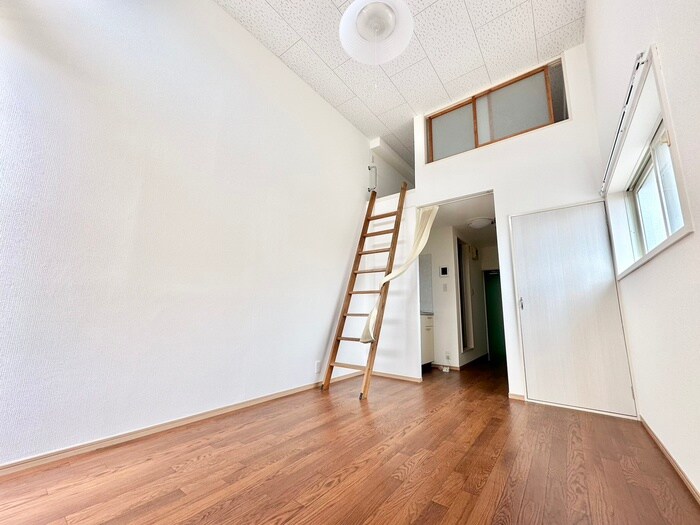 物件内観写真8　(居室)