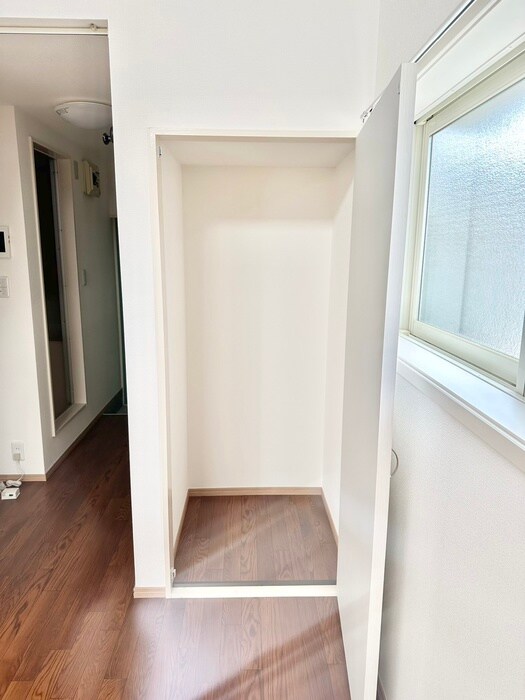 物件内観写真11　(収納)