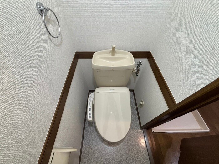 物件内観写真14　(トイレ)