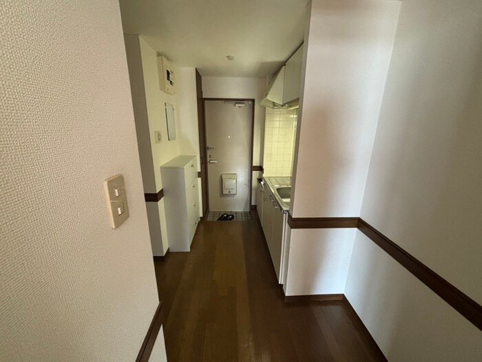 物件内観写真19　(廊下)