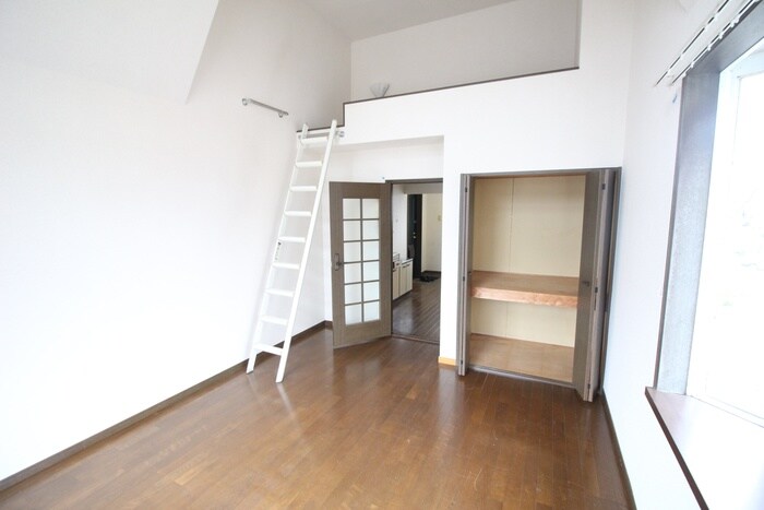 物件内観写真8　(居室)