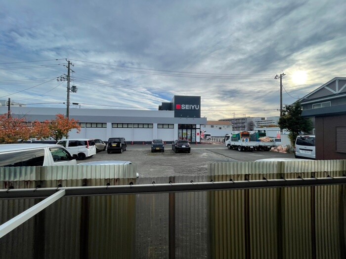 物件内観写真22　(室内からの展望)