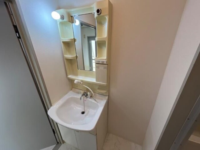 物件内観写真10　(洗面)