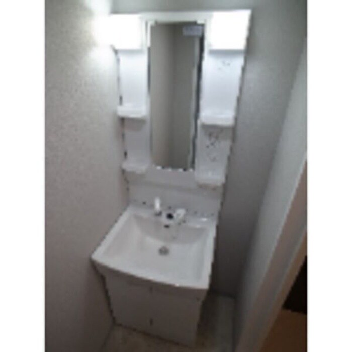 物件内観写真11　(洗面)