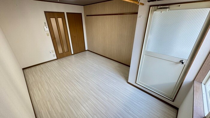 物件内観写真9　(居室)