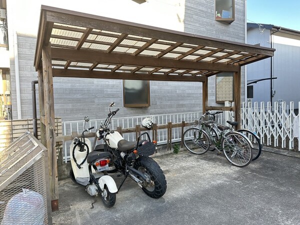 バイク置き場