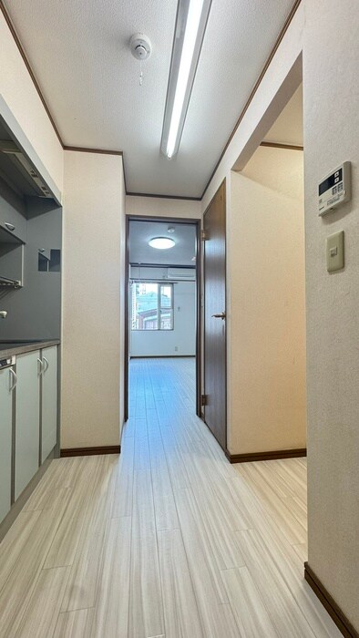 物件内観写真15　(廊下)