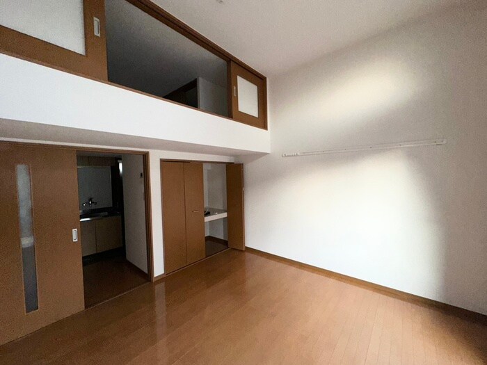 物件内観写真8　(居室)