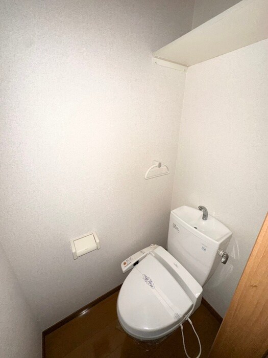 物件内観写真17　(トイレ)