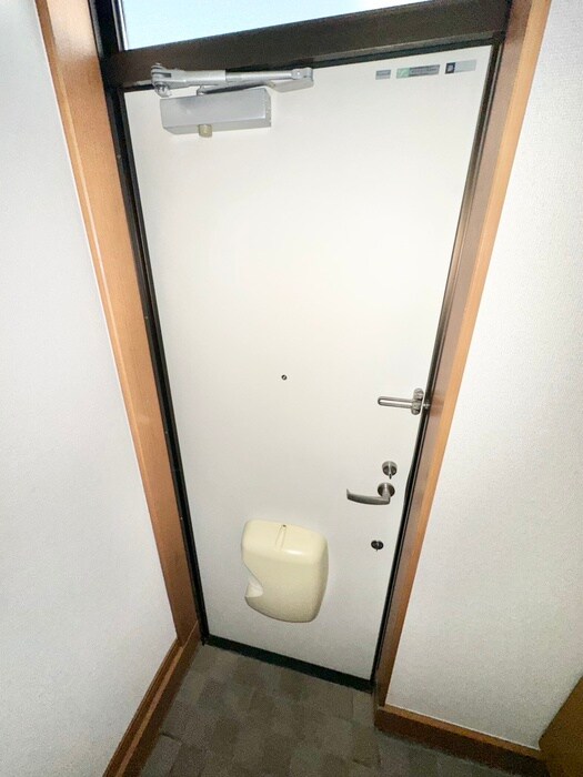 物件内観写真19　(玄関)