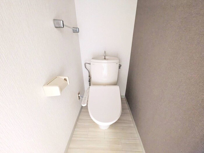 物件内観写真11　(トイレ)