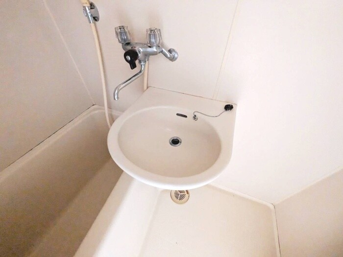 物件内観写真12　(洗面)