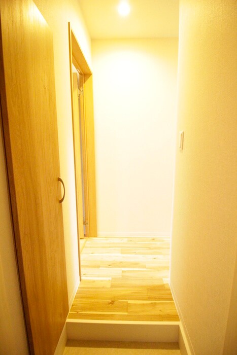 物件内観写真15　(玄関)