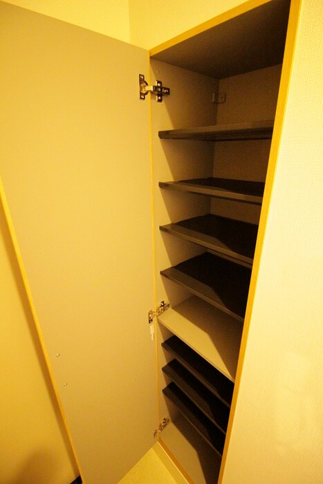 物件内観写真18　(靴箱)