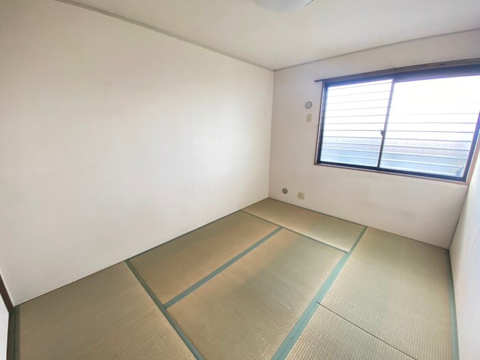 物件内観写真10　(居室)