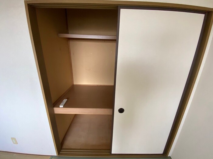 物件内観写真18　(収納)