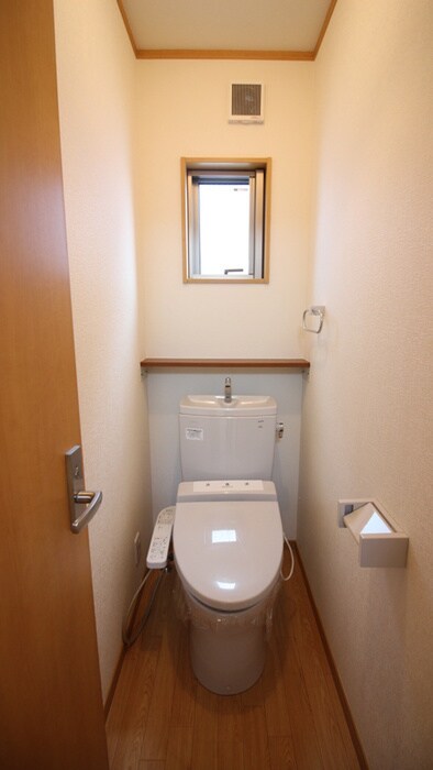 物件内観写真11　(トイレ)