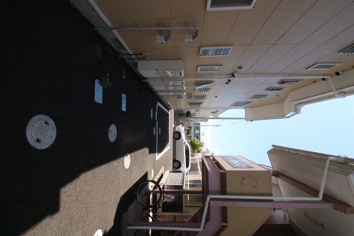 物件外観写真5　(駐車場)