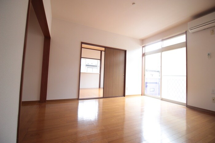 物件内観写真10　(居室)