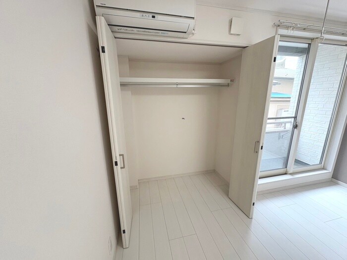 物件内観写真11　(収納)