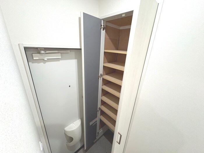 物件内観写真17　(靴箱)