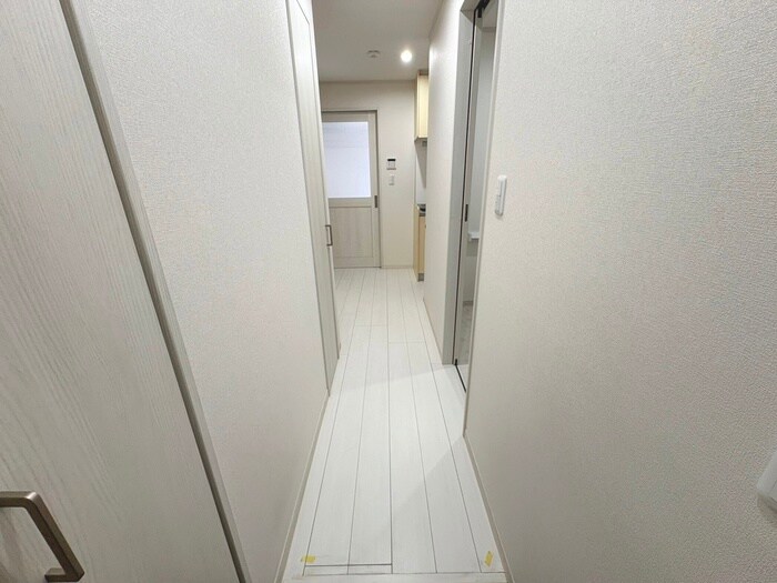 物件内観写真18　(廊下)
