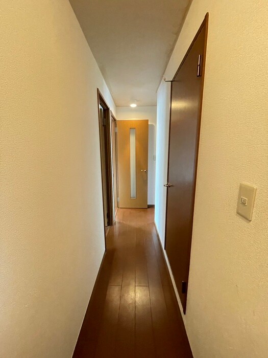 物件内観写真18　(廊下)