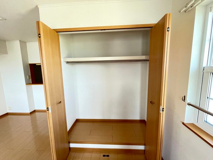物件内観写真18　(収納)