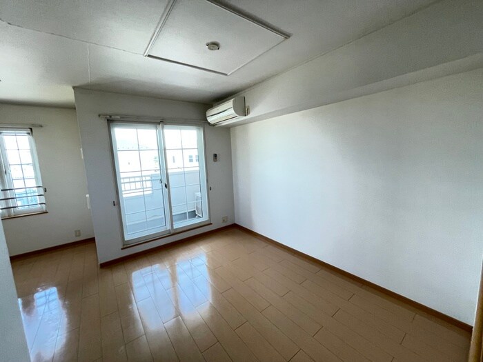 物件内観写真19　(居室)