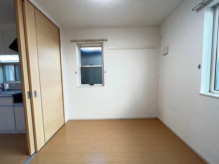 物件内観写真22　(居室)