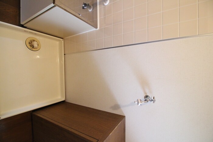 物件内観写真12　(洗濯機置場)