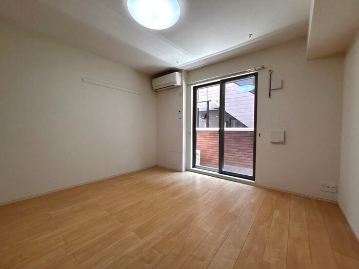 物件内観写真6　(居室)