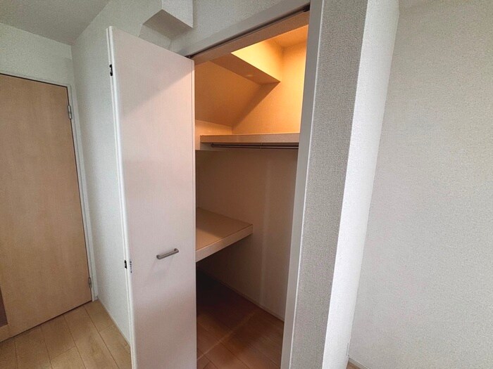 物件内観写真8　(収納)