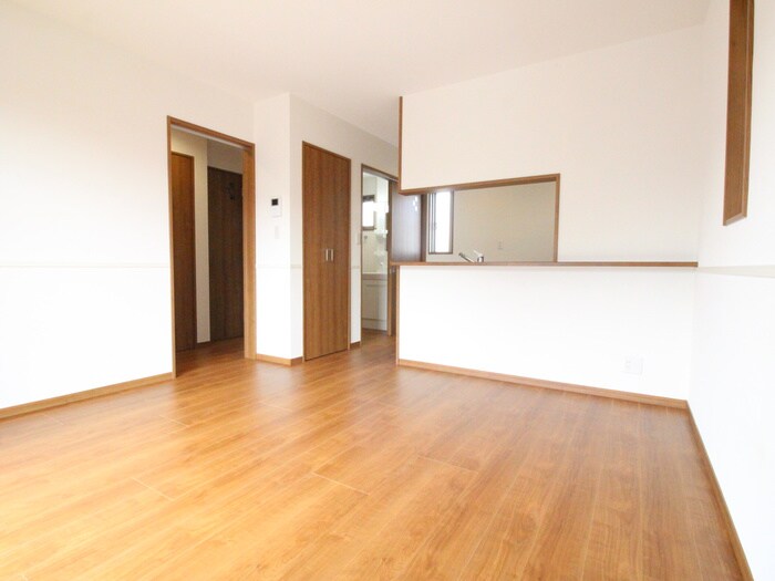 物件内観写真8　(居室)