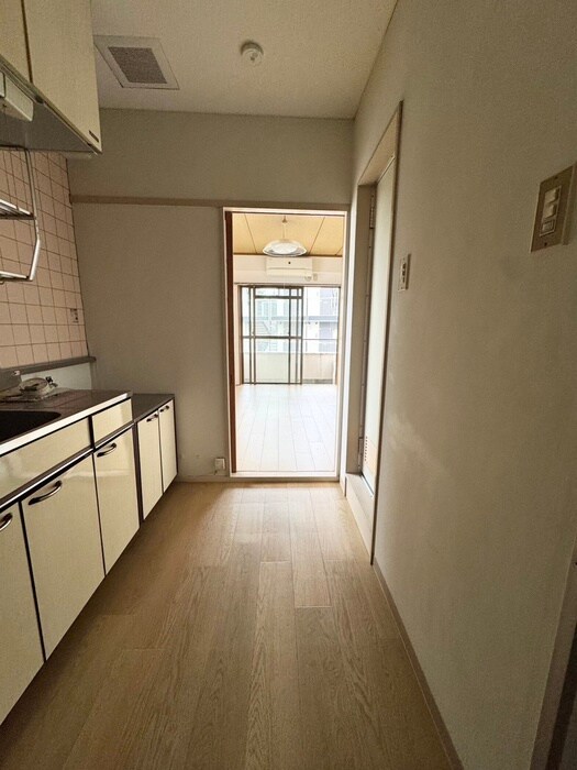 物件内観写真7　(廊下)