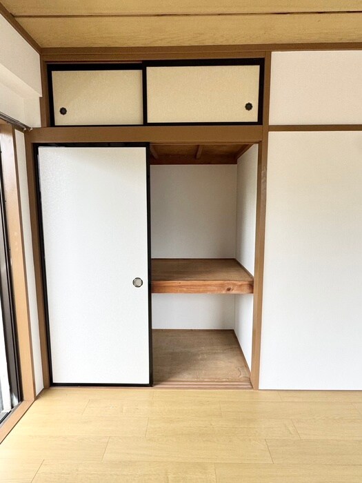 物件内観写真15　(収納)