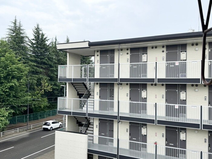 物件内観写真16　(室内からの展望)