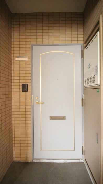 物件内観写真17　(玄関)