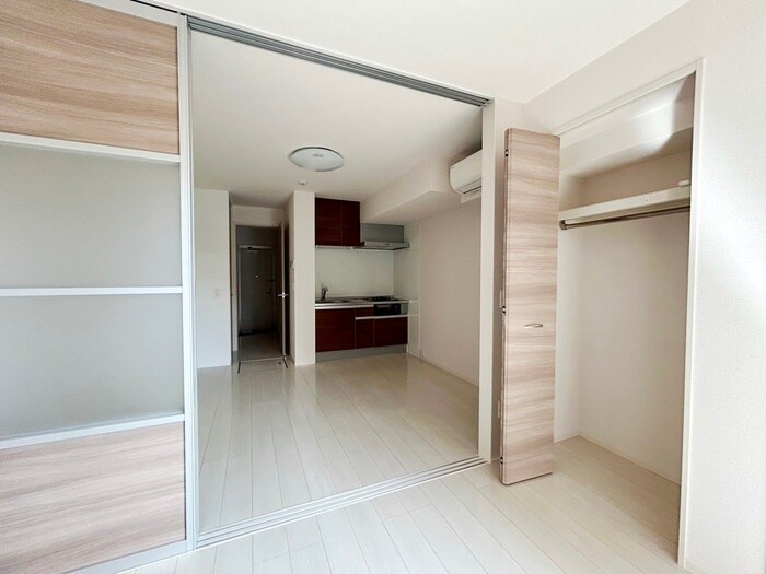 物件内観写真9　(居室)