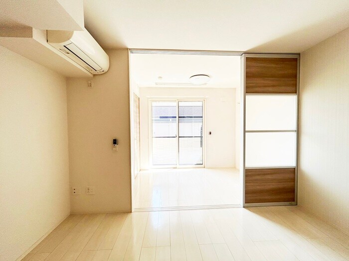 物件内観写真10　(居室)