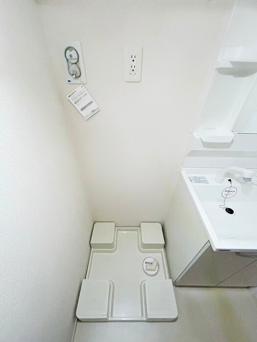 物件内観写真15　(洗濯機置場)