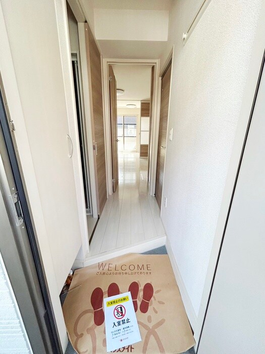 物件内観写真16　(玄関)