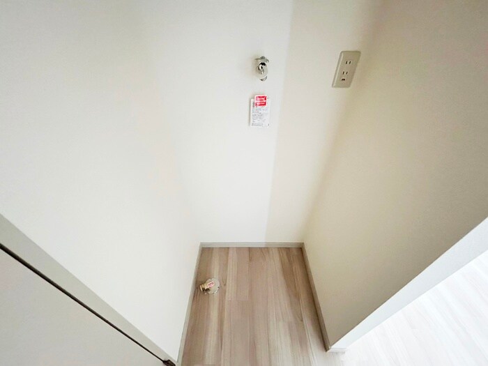 物件内観写真15　(洗濯機置場)