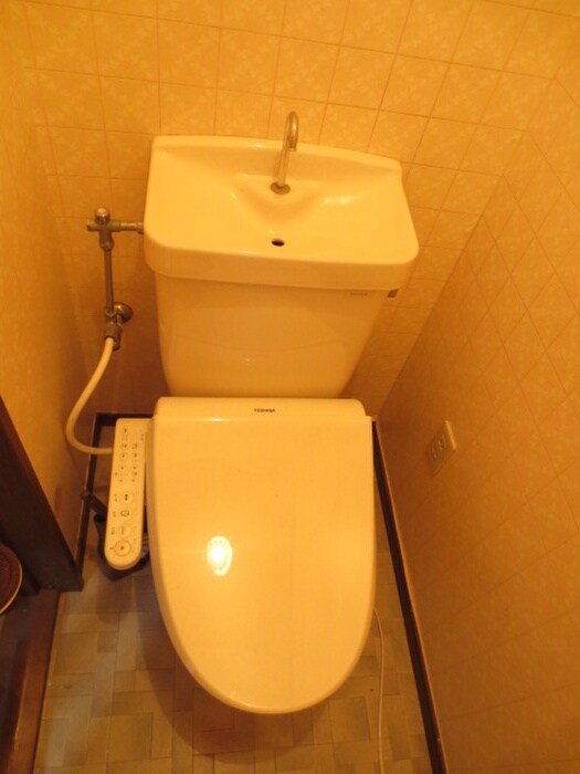 物件内観写真8　(トイレ)